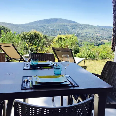 Domaine Maxime Park Apartment